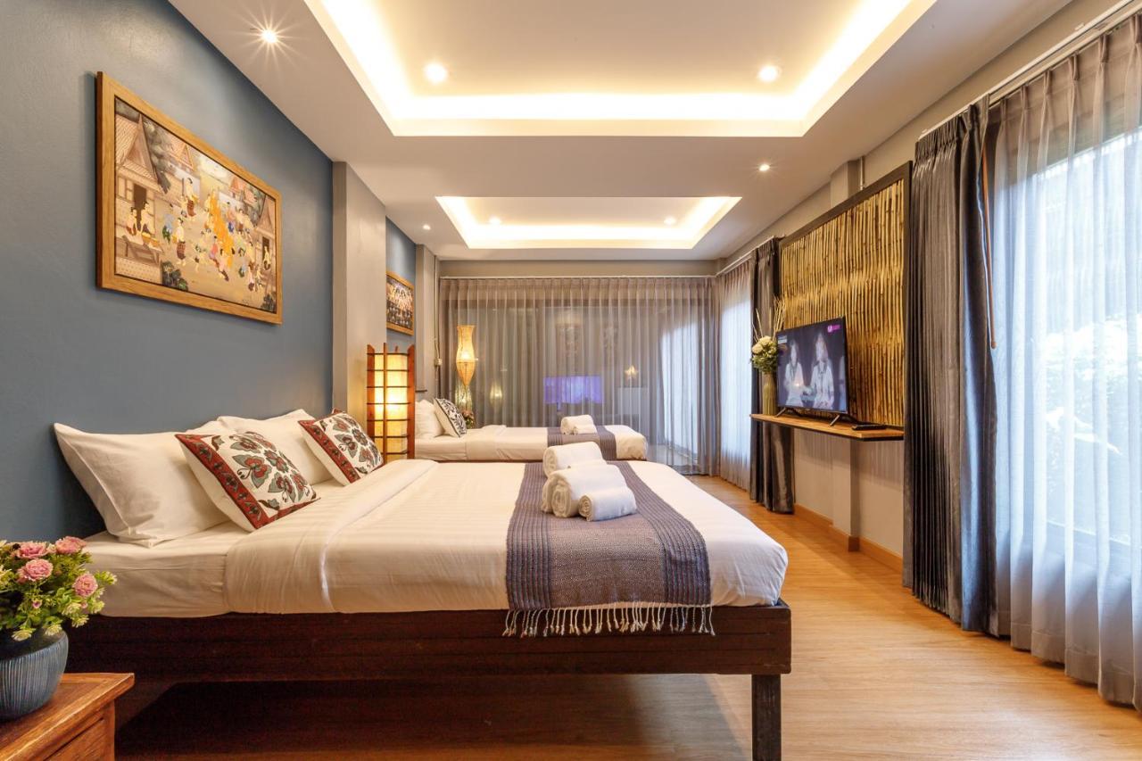 Hostel One Art And Gallery Chiang Mai Bagian luar foto