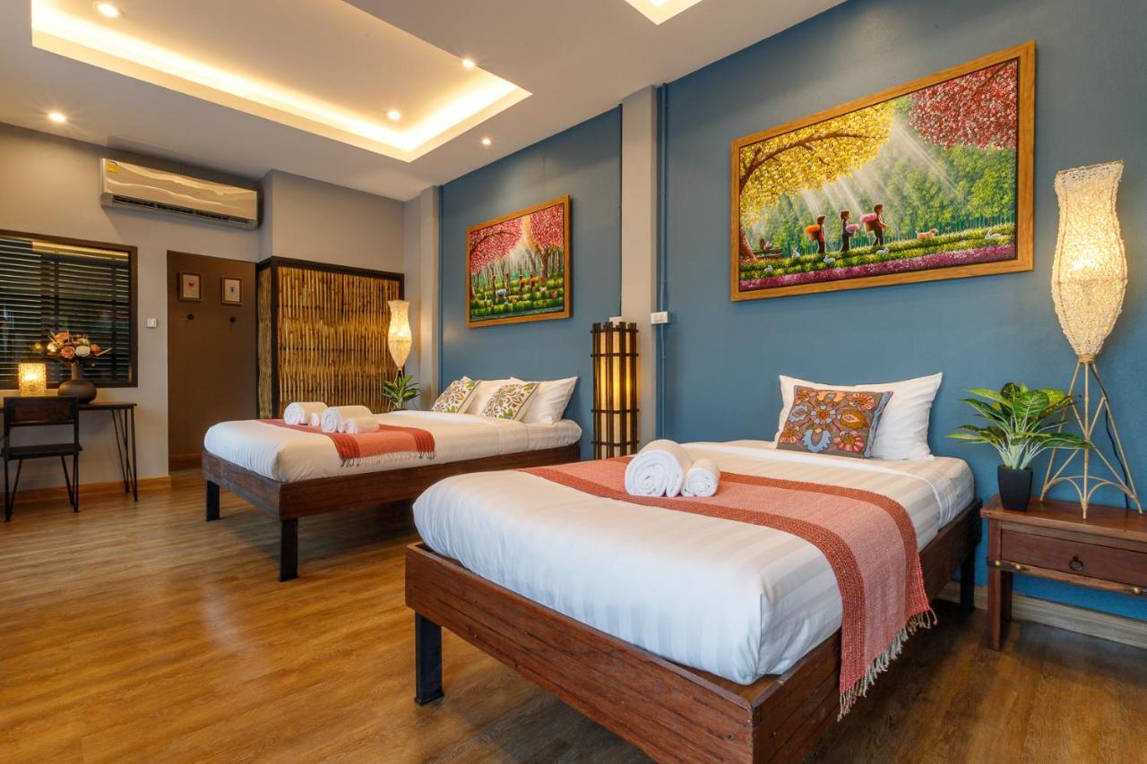 Hostel One Art And Gallery Chiang Mai Bagian luar foto