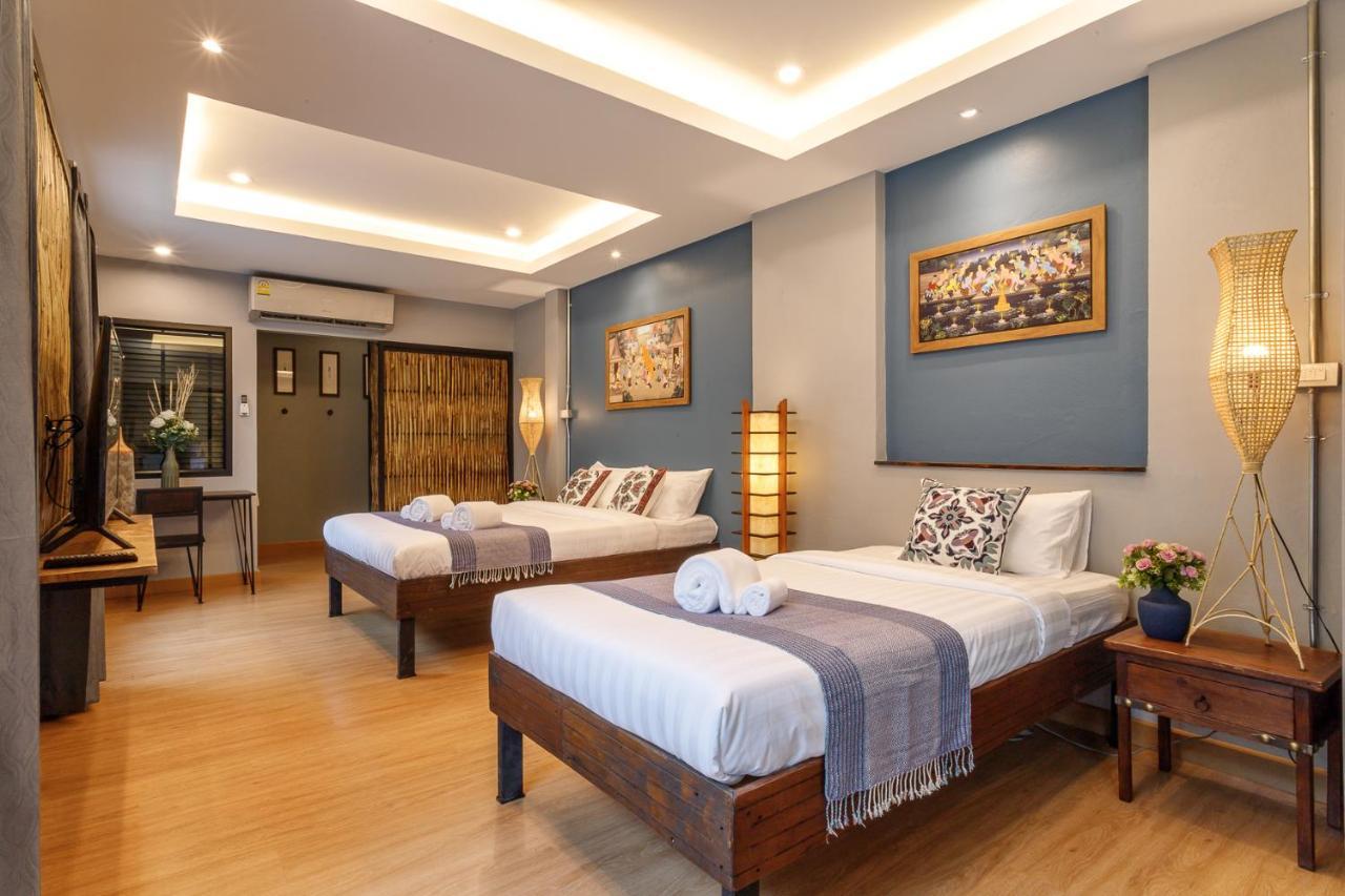 Hostel One Art And Gallery Chiang Mai Bagian luar foto