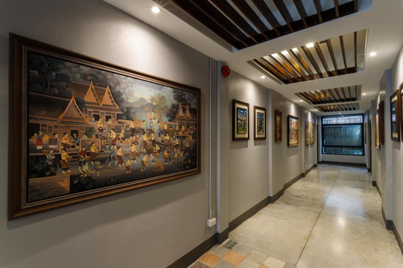 Hostel One Art And Gallery Chiang Mai Bagian luar foto