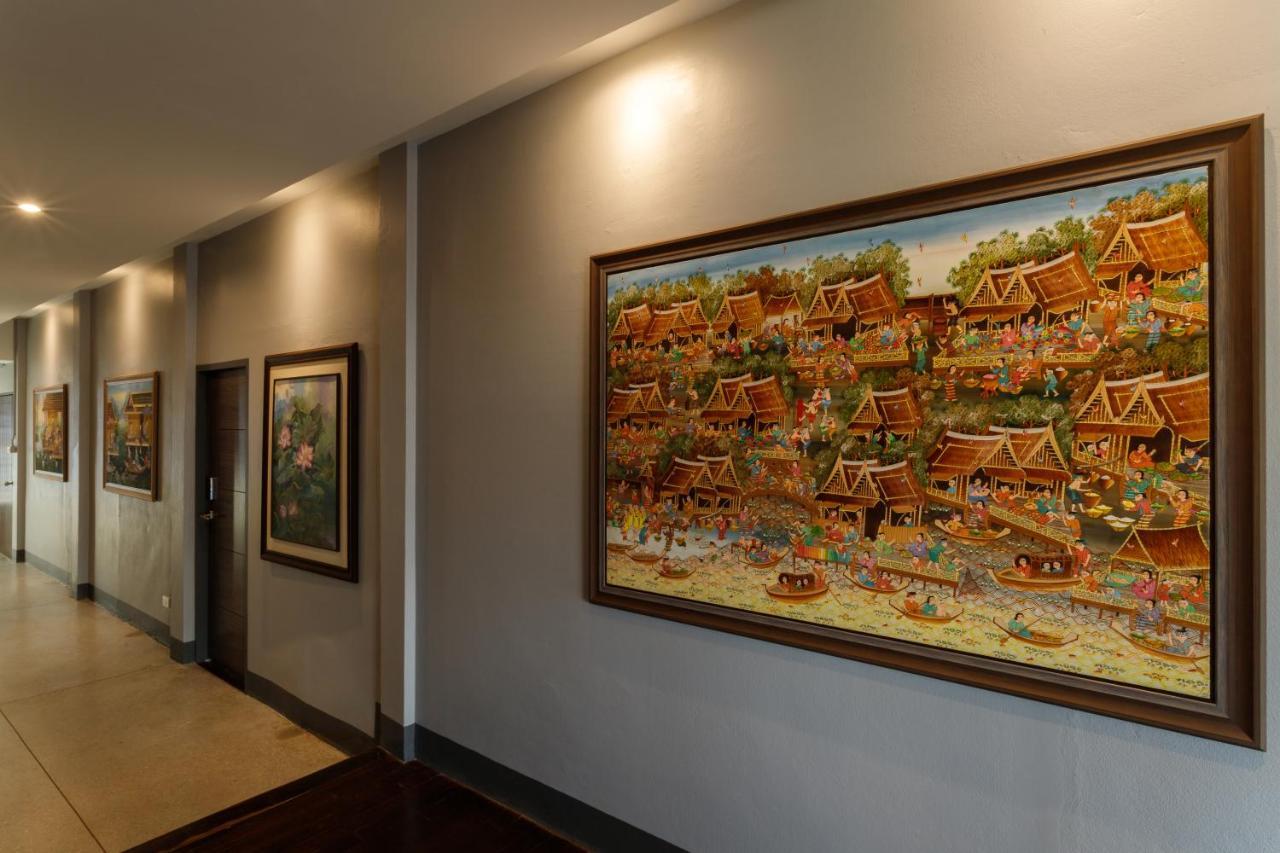 Hostel One Art And Gallery Chiang Mai Bagian luar foto