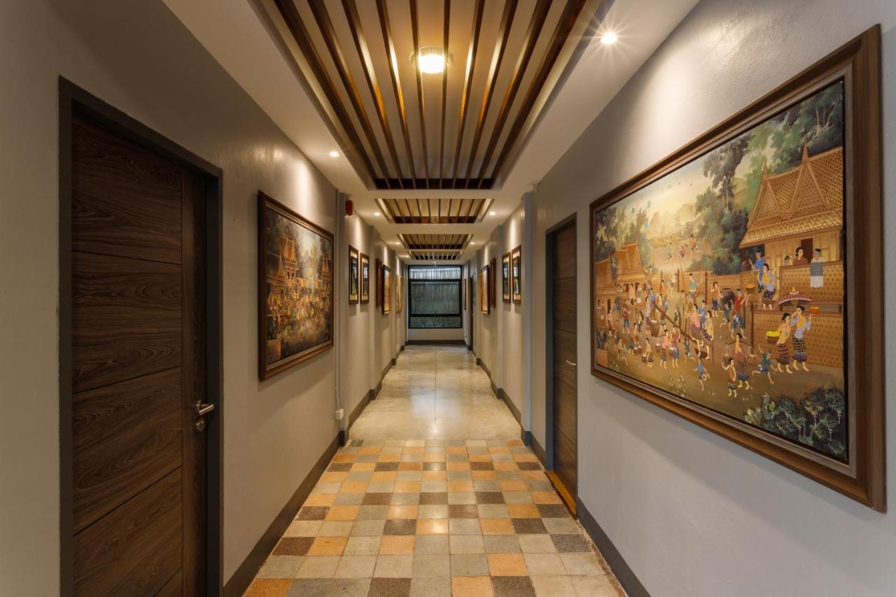 Hostel One Art And Gallery Chiang Mai Bagian luar foto